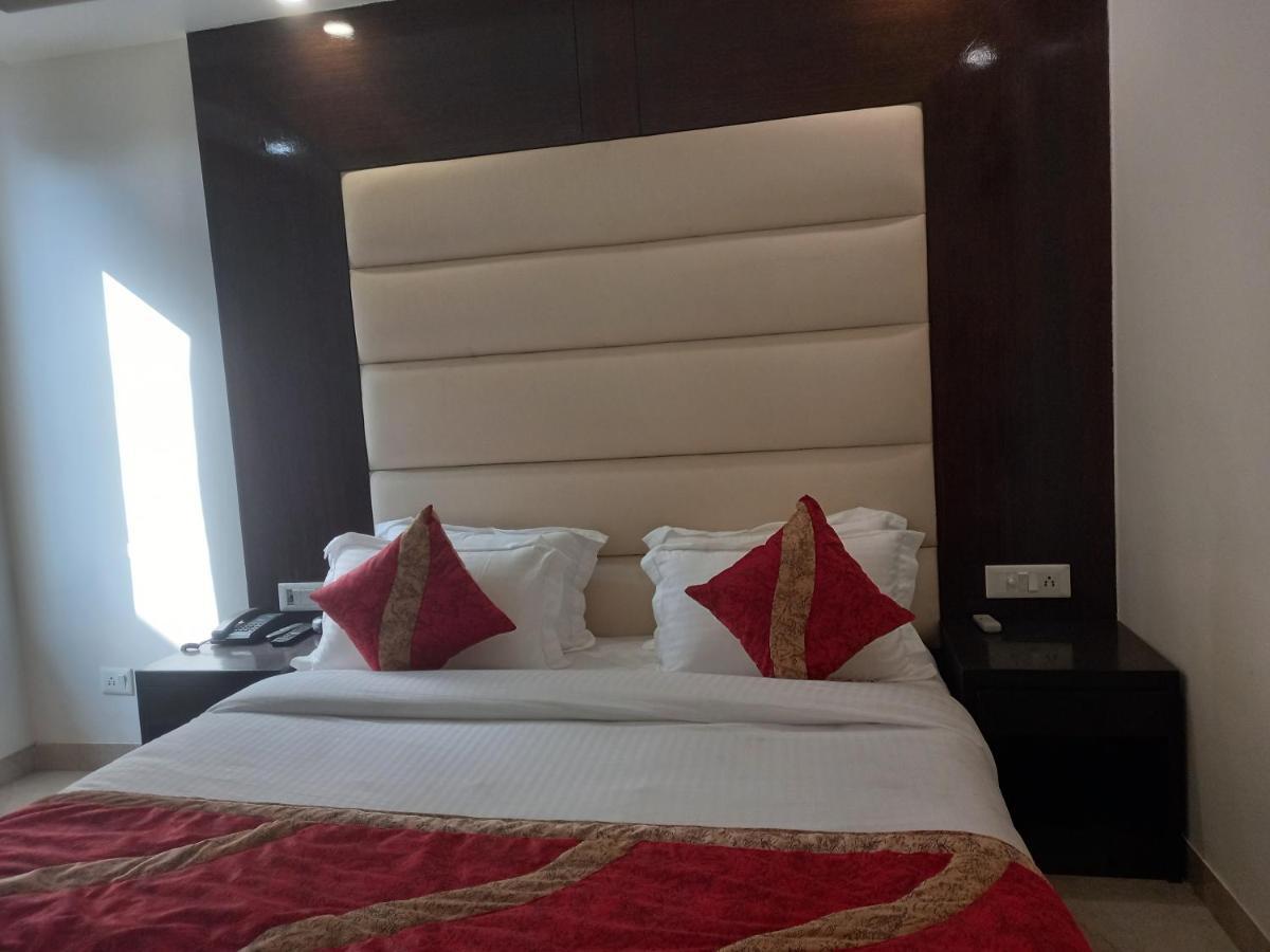 Hotel Benz International Delhi  Exterior foto