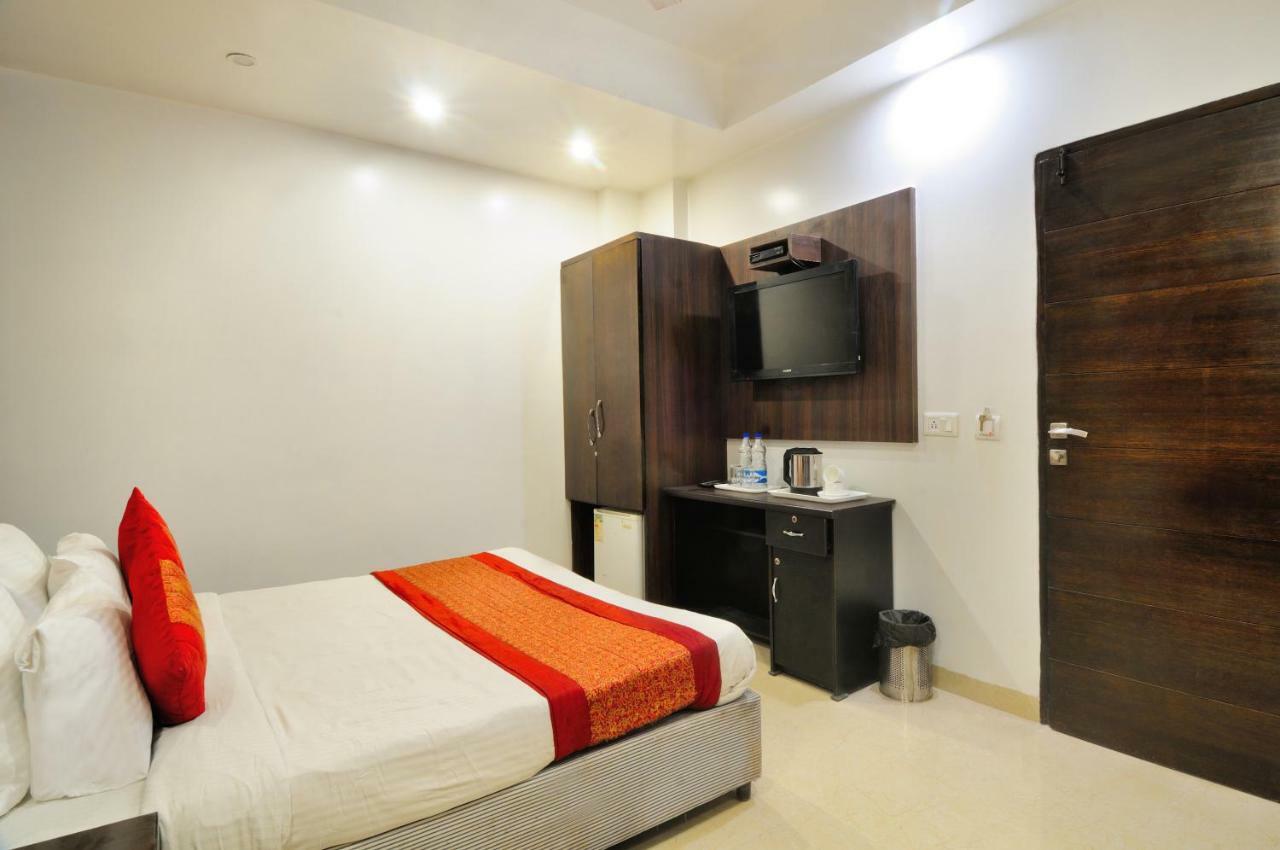 Hotel Benz International Delhi  Exterior foto